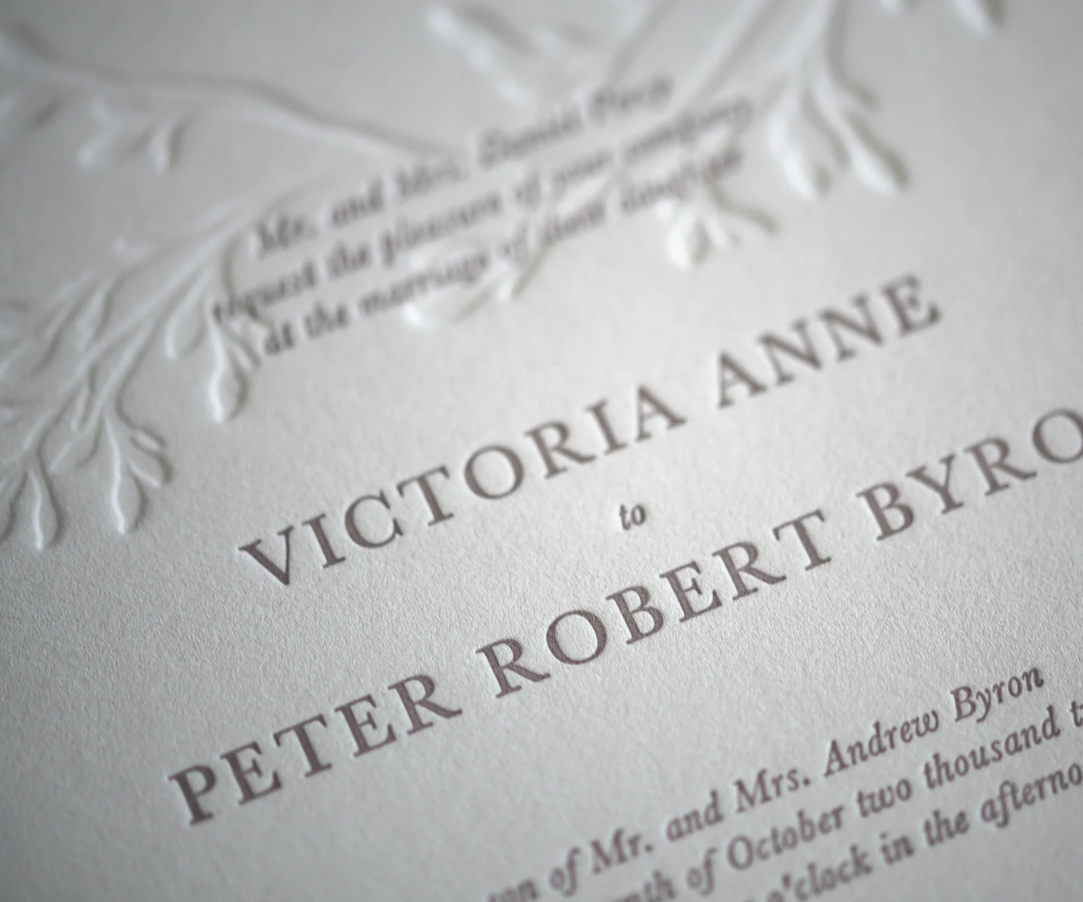 Letterpress text with the name of the bride and groom